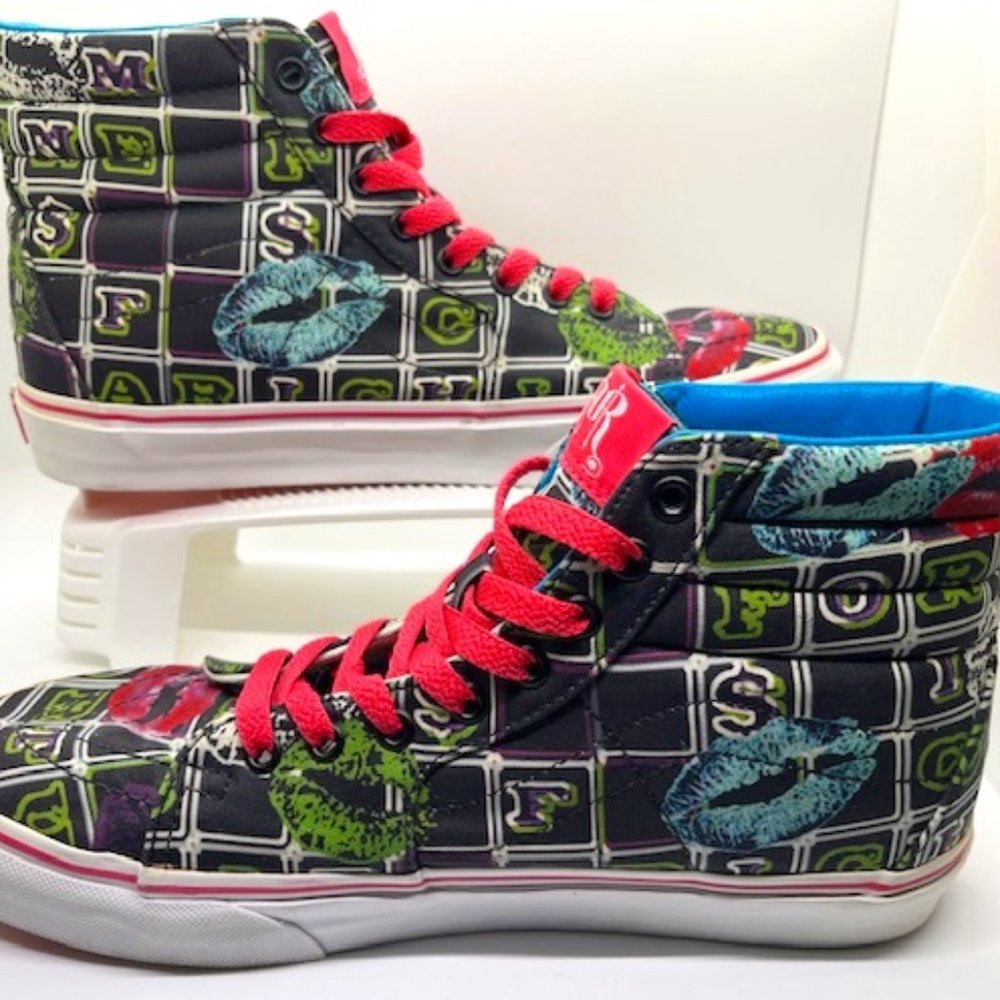 Vans Off the Wall Mens size 9.5/Womens size 11 -Richie Rich Rare Sample Sneakers